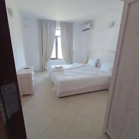 Oasis 2 Bedroom Łozenec