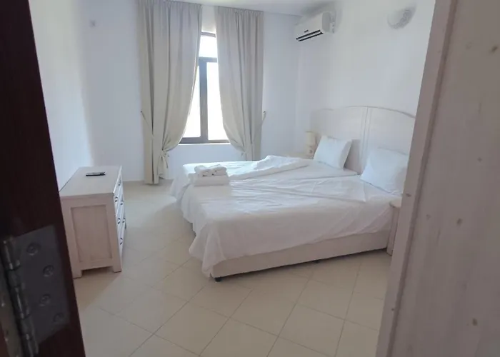 Oasis 2 Bedroom Lozenec